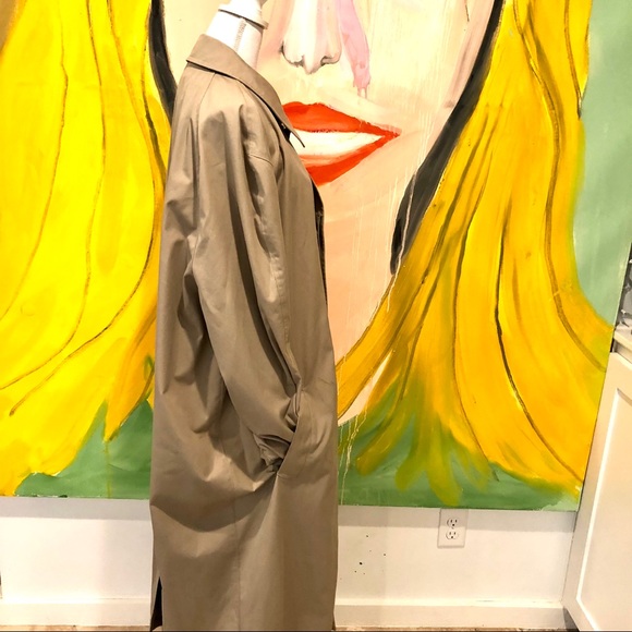 London Fog Men’s tan trench coat - Picture 4 of 9